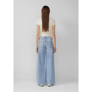 Women's Mid-Rise Zip Fly Wide Leg Jeans QS Catie image-4