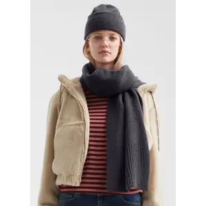 Women’s Ribbed Knit Scarf QS image-3