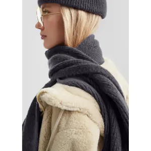 Women’s Ribbed Knit Scarf QS image-6