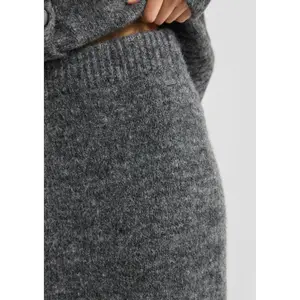 Women’s Fitted Midi Skirt in Marled Knit QS image-3