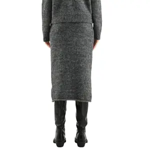 Women’s Fitted Midi Skirt in Marled Knit QS image-5