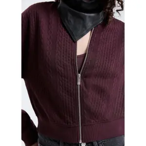 Women's High Collar Zip Sweatshirt with Twisted Pattern QS image-3