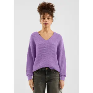 Womens V Neck Knit Sweater QS Regular Fit image-6