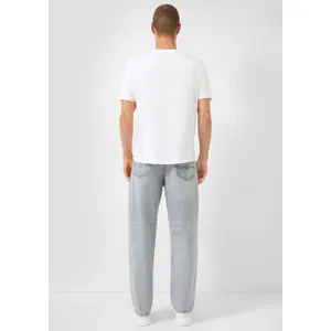 Ultra-Trendy Relaxed Straight Jeans QS image-4