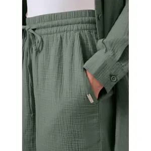 Lace Detail Elastic Waist Short For Women QS image-3