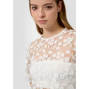 Short Floral Relief Lace Blouse Women QS image-3