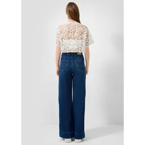 Short Floral Relief Lace Blouse Women QS image-4
