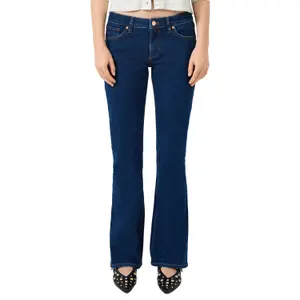 Modern Mid-Rise Bootcut Jeans for Women QS image-2