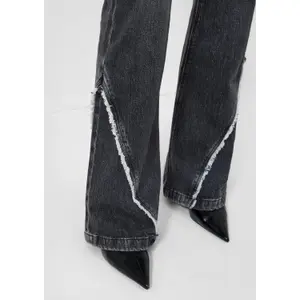 High-Waisted Regular Jeans with Bohemian Style and Vintage Look for Women QS Reena image-3