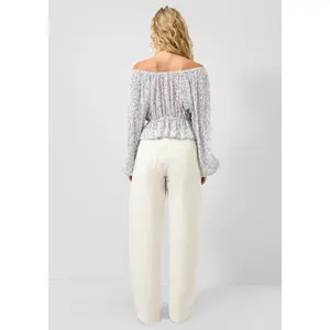 Ultra-Trendy Casual Style Relaxed Jeans Women QS image-4