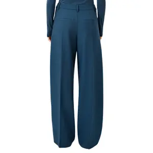 Women's Fluid Twill Wide Pleated Trousers with Elastic Waistband QS image-5