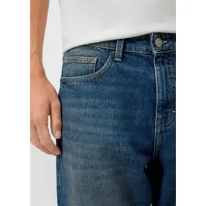 Mid-Rise Washed Straight Jeans QS image-3