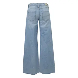 Mid-rise Worn Effect Wide Leg Jeans Women QS Catie image-1