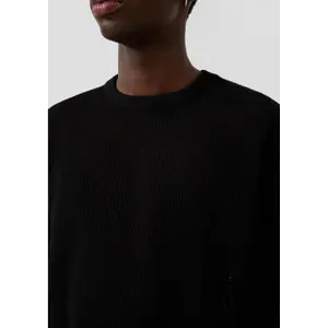 Textured Fine Knit Crew Neck Sweater QS Relaxed Fit image-3