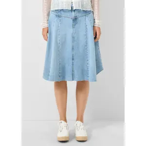 High-Waisted Flared Denim Skirt with Frayed Hem Women QS image-6