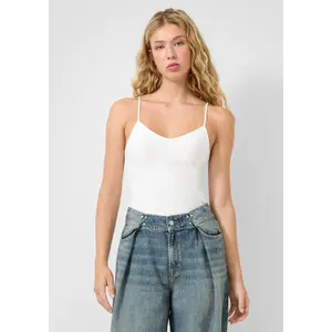 Γυναικείο Slim Fit Τ-shirt από ζέρσεϊ με spaghetti straps QS image-6