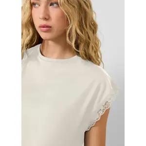 Γυναικείο Κοντομάνικο T-shirt από βαμβάκι με δαντελένιες λεπτομέρειες στους ώμους QS image-3