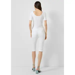 Womens Slim Capri Jeans QS image-4