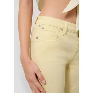 Womens Slim Capri Jeans QS image-3
