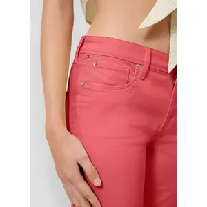 Womens Slim Capri Jeans QS image-3