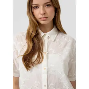 Women's short-sleeved blouse QS Loose Fit image-3