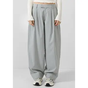 Women's Striped Tennis Barrel-Cut Trousers with Tapered Legs QS image-6