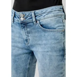 Women's denim shorts QS Capri image-3