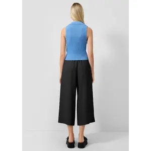 Women's Pleated Crepe Culotte Style Trousers QS image-4