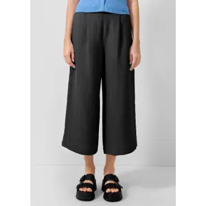Women's Pleated Crepe Culotte Style Trousers QS image-6