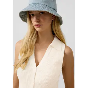 Women's Knit Gilet QS image-3