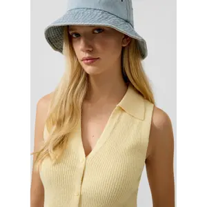 Women's Knit Gilet QS image-3