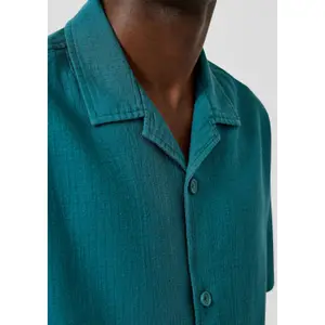Casual Textured Cotton Shirt with Collar QS image-3
