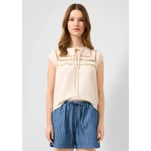 Chemise blouse structurée avec incrustations de dentelle et volants femme QS image-6