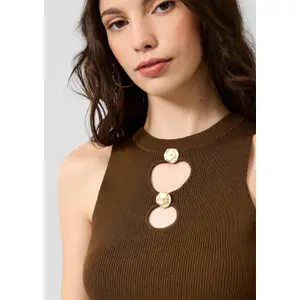 Women’s Fitted Knitted Tank Top with Cutouts and Gold Buttons QS image-3