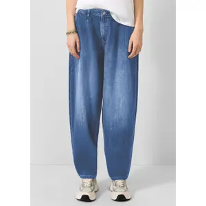 Womens Barrel Leg Jeans QS image-6