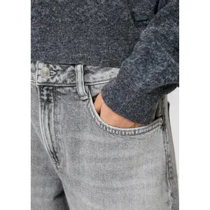 Mid Rise Barrel Leg Jeans Worn Effect Women QS image-3