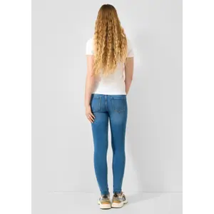 Skinny Jeans for Women QS Sadie image-3