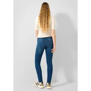 Skinny Jeans for Women QS Sadie image-3