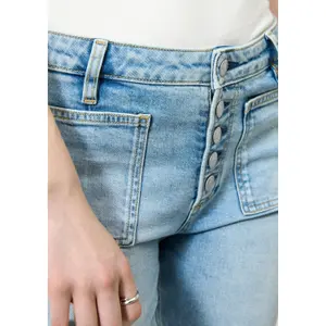 Catie High-Waisted Cropped Jeans Women QS image-3