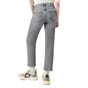 Catie High-Waisted Cropped Jeans Women QS image-5