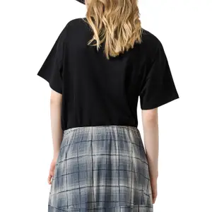 Women's Boyfriend Fit T-Shirt with Front Print QS image-5