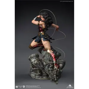 Figure 1/4 Queen Studios Wonder Woman Comic Early Bird Version image-3