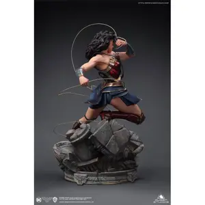 Figure 1/4 Queen Studios Wonder Woman Comic Early Bird Version image-4