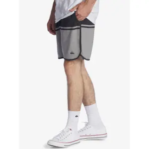 Short Quiksilver Engineered Scallop image-4