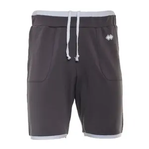 Short Errea contemporary ad image-0