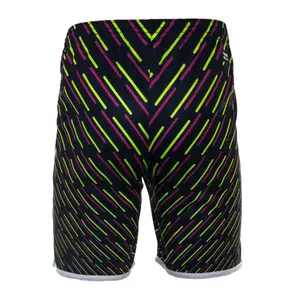 Short Errea essential print ad image-1