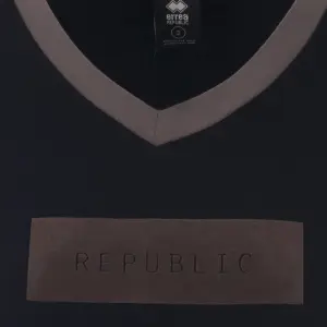 Camiseta escote mujer Errea contemporary image-2