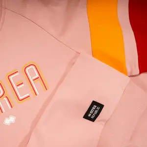 Sudadera de cuello redondo Errea trend image-2