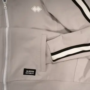 Chaqueta de chándal infantil Errea sport fusion image-2