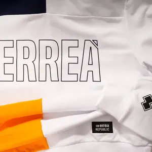 Sudadera de mujer Errea trend colour block ad image-2
